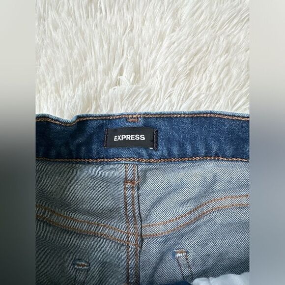 Express Woman’s 90s Boot Cut Jeans - Picture 3 of 3